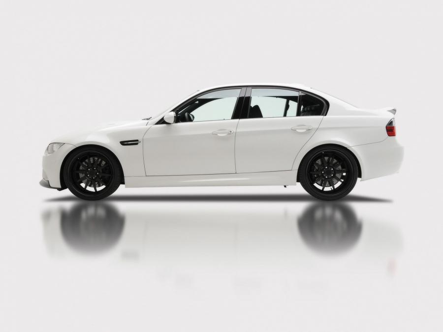  BMW M3 Sedan by Vorsteiner 2009 года  (фото 9 из 15)